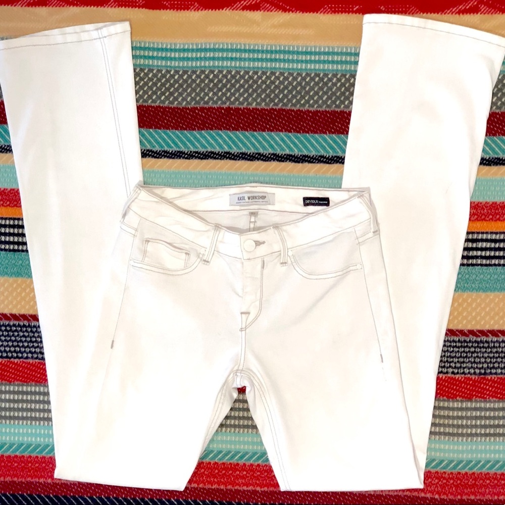 Devious Slim Boot by Kasil Workshop